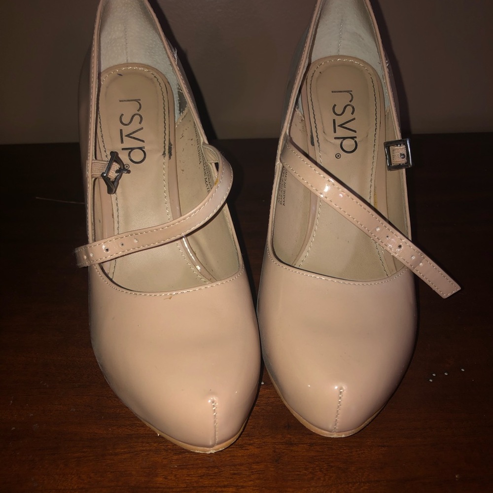 Nude closed toe heels with one strap!